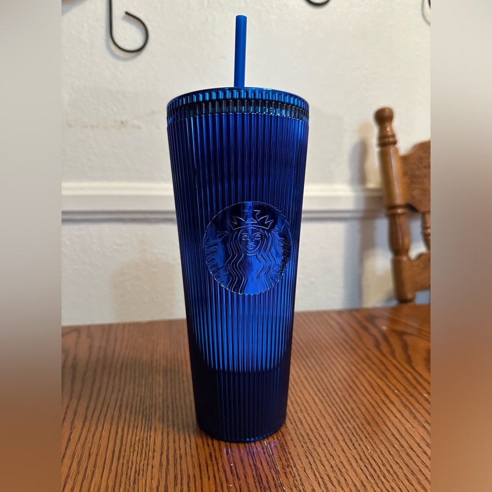 Starbucks blue 24 ounce cold Tumbler